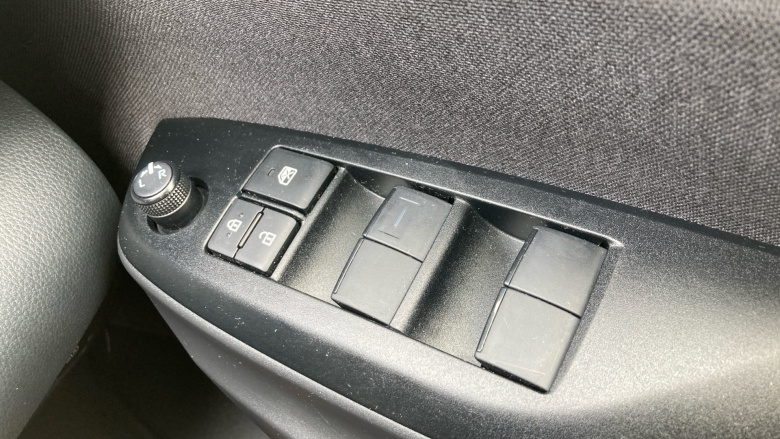 Toyota Yaris 1.5 Hybrid Icon 5dr CVT Hybrid Hatchback